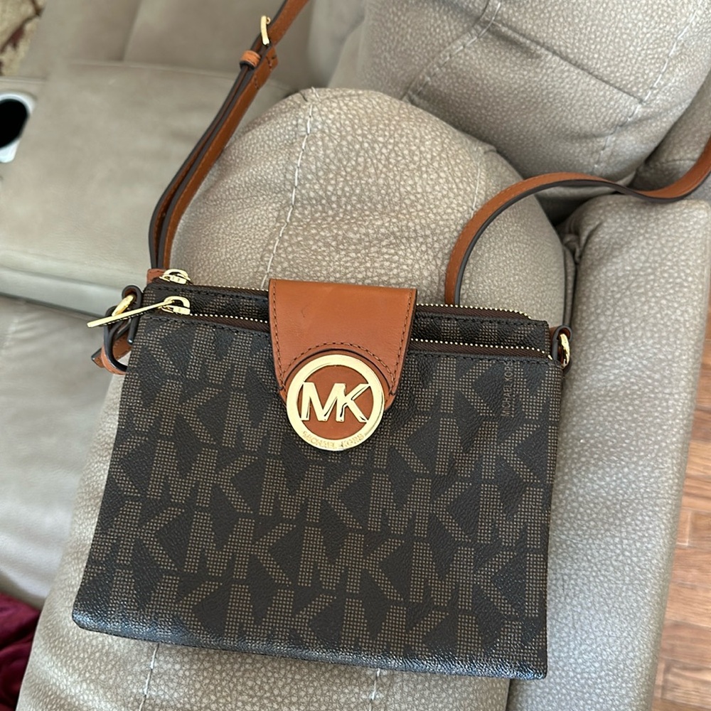 Michael Kors Black and Tan Crossbody Bag
